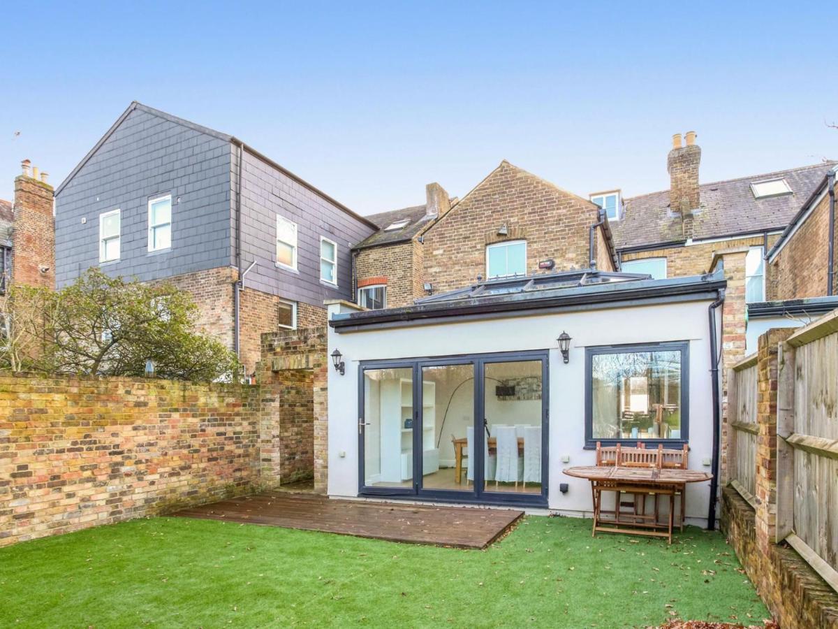 Grand Victorian House, Parking & River Walks Windsor Exterior photo